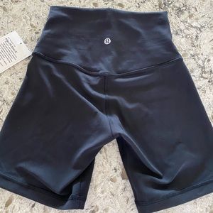 NWT Lululemon Align shorts 6” black